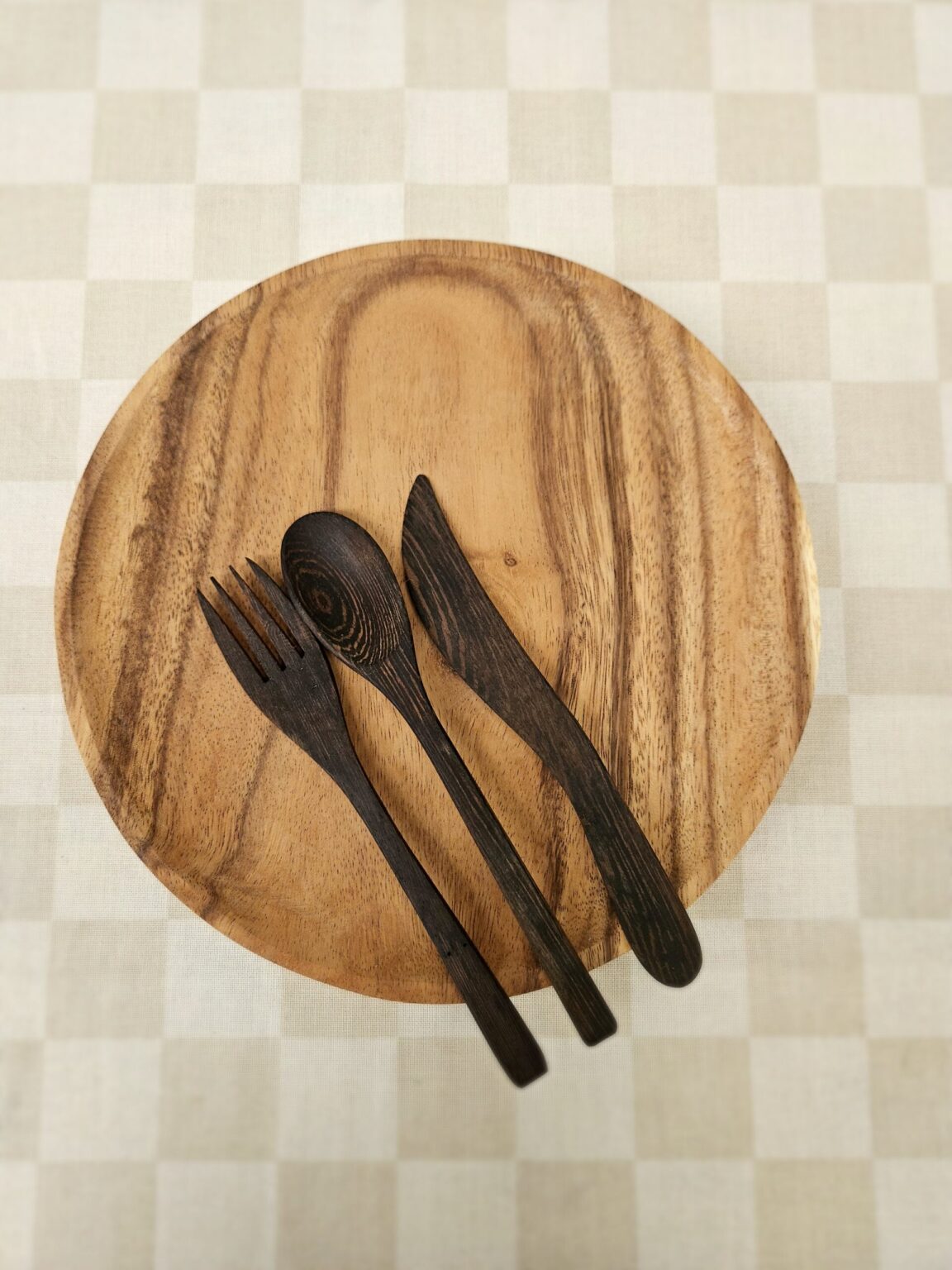 10 Inch Wooden Plate & Utensils Set