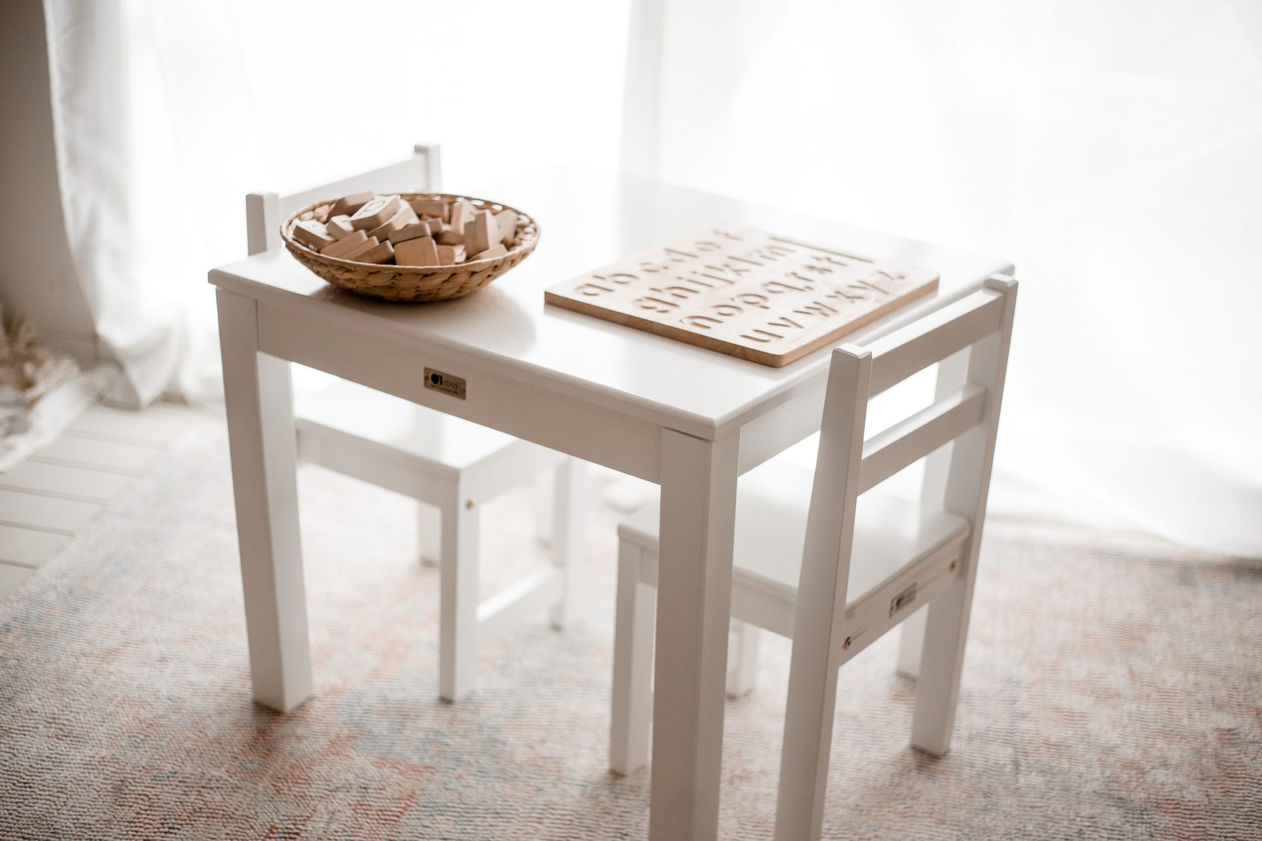 Kritter table and chairs sale