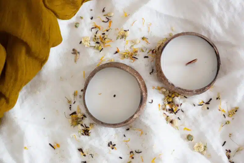 Coconut Candle - Timber Wick - Image 2