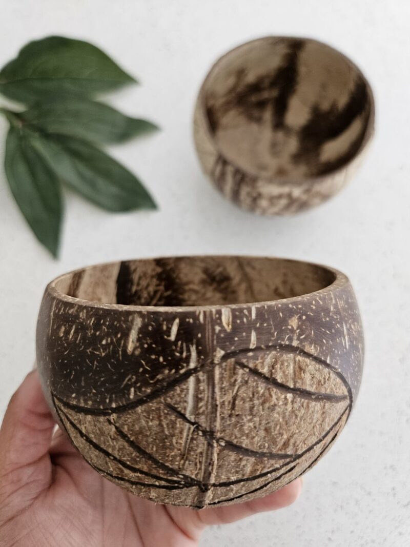 Leaf Patterned Coconut Bowl (Set of 2) - Image 2