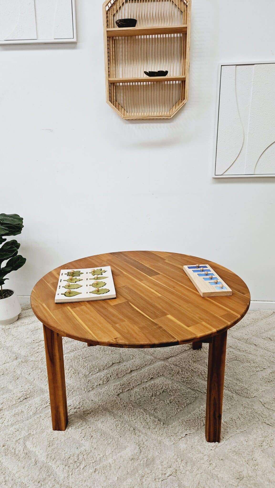 Acacia Round Table