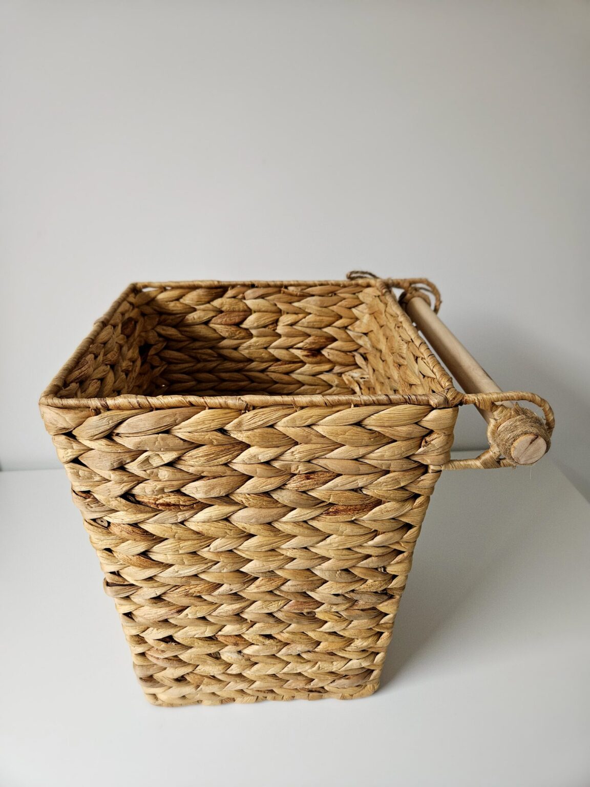 Water Hyacinth Hanging Basket - Image 3