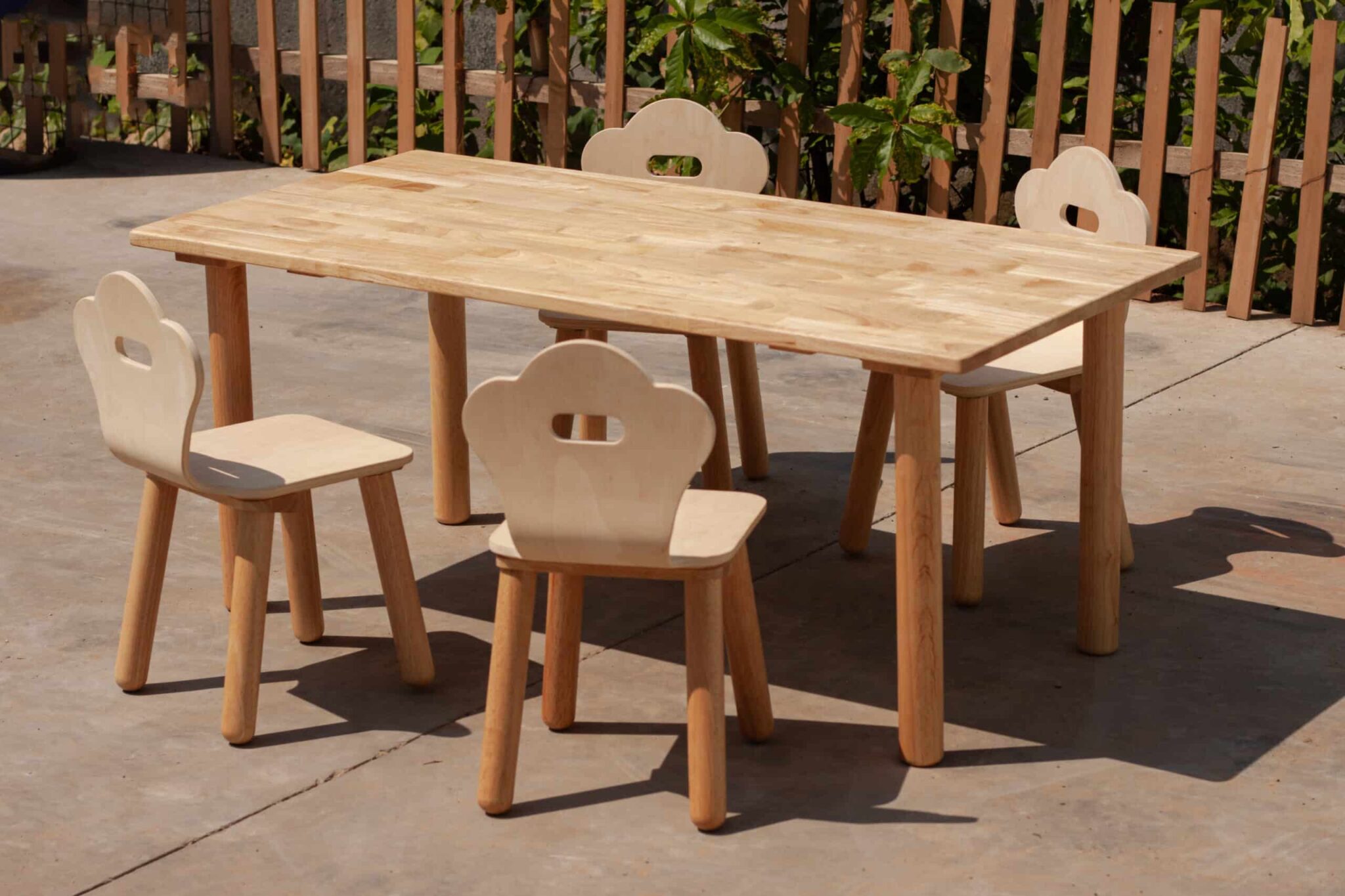 Classic Rectangular Table and 4 Chairs - Image 6