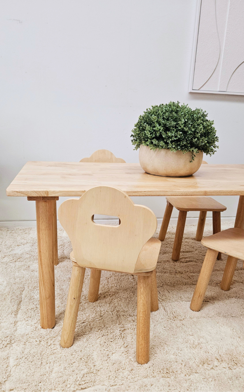 Classic Rectangular Table and 4 Chairs - Image 5
