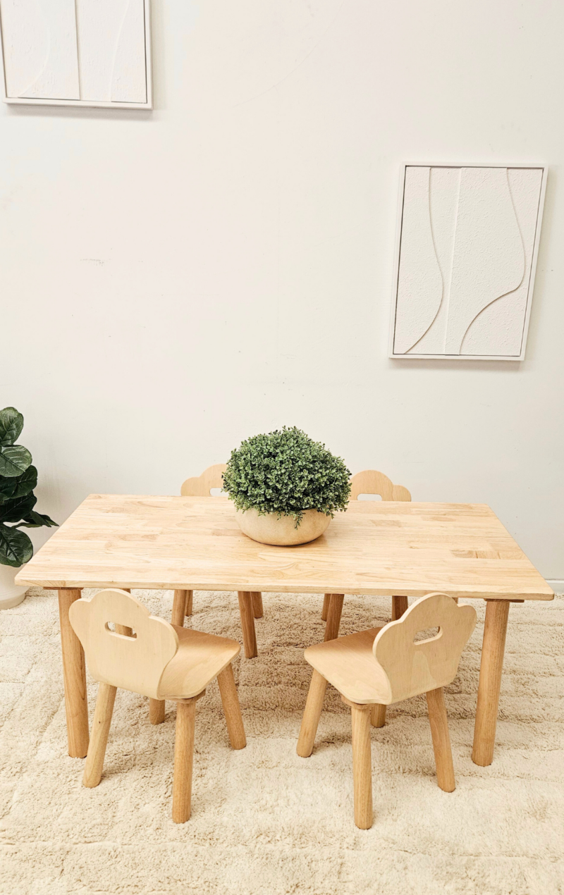 Classic Rectangular Table and 4 Chairs - Image 3