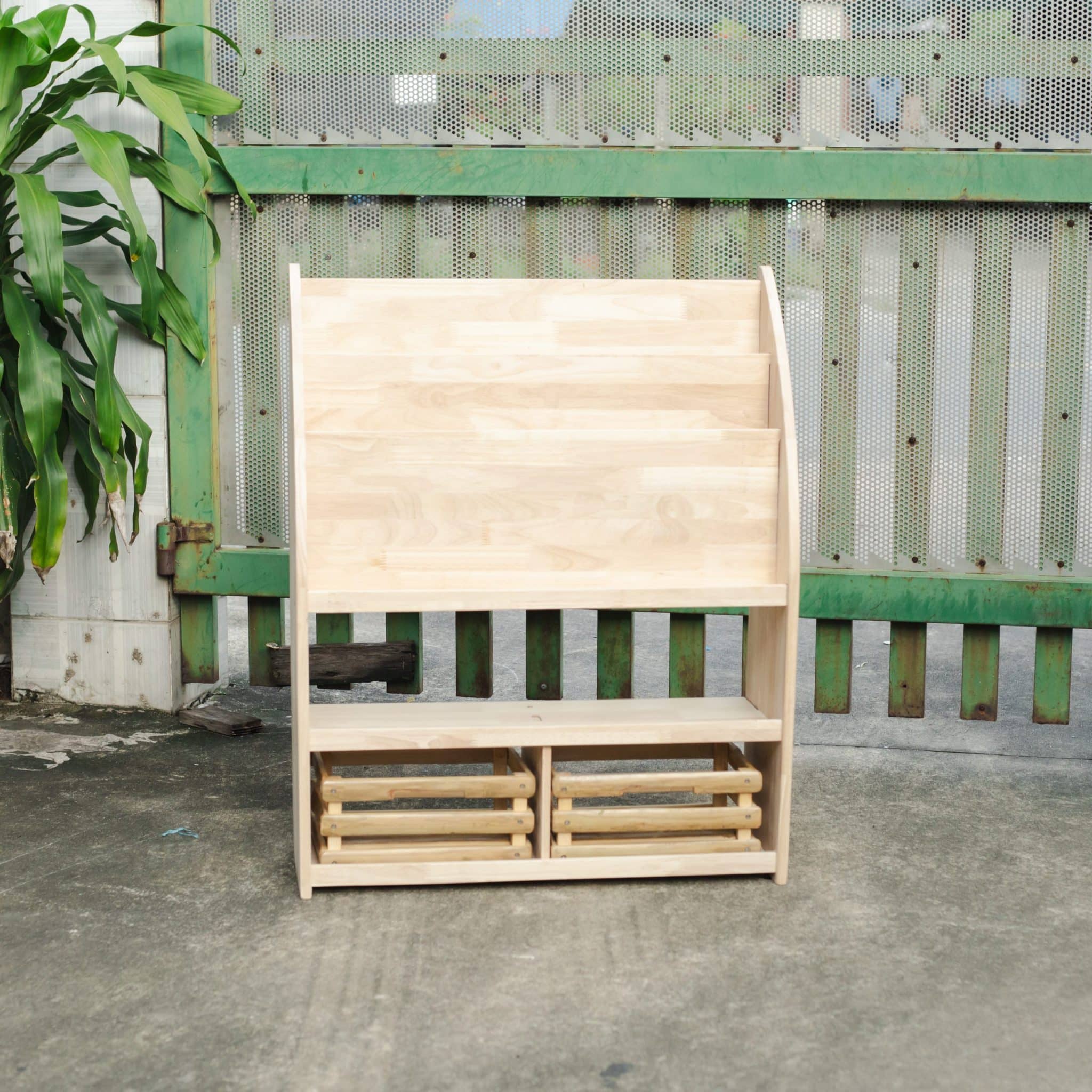Bookshelf with bamboo storage crates - Image 5